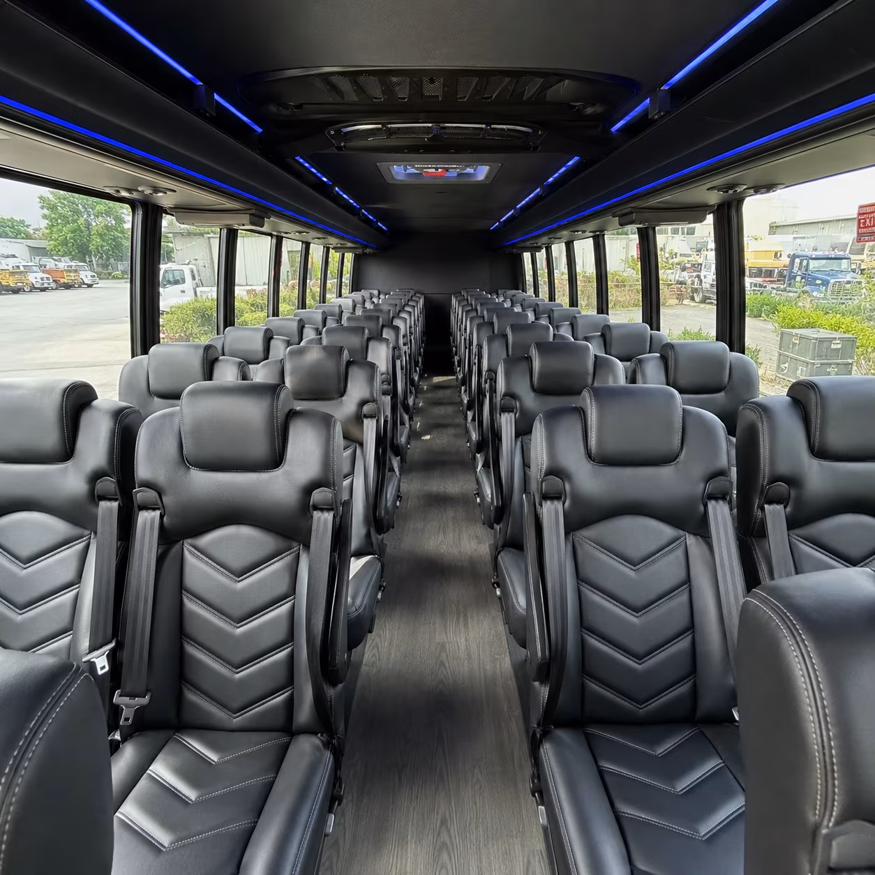 minibuses and charter buses for every brentwood prom group size